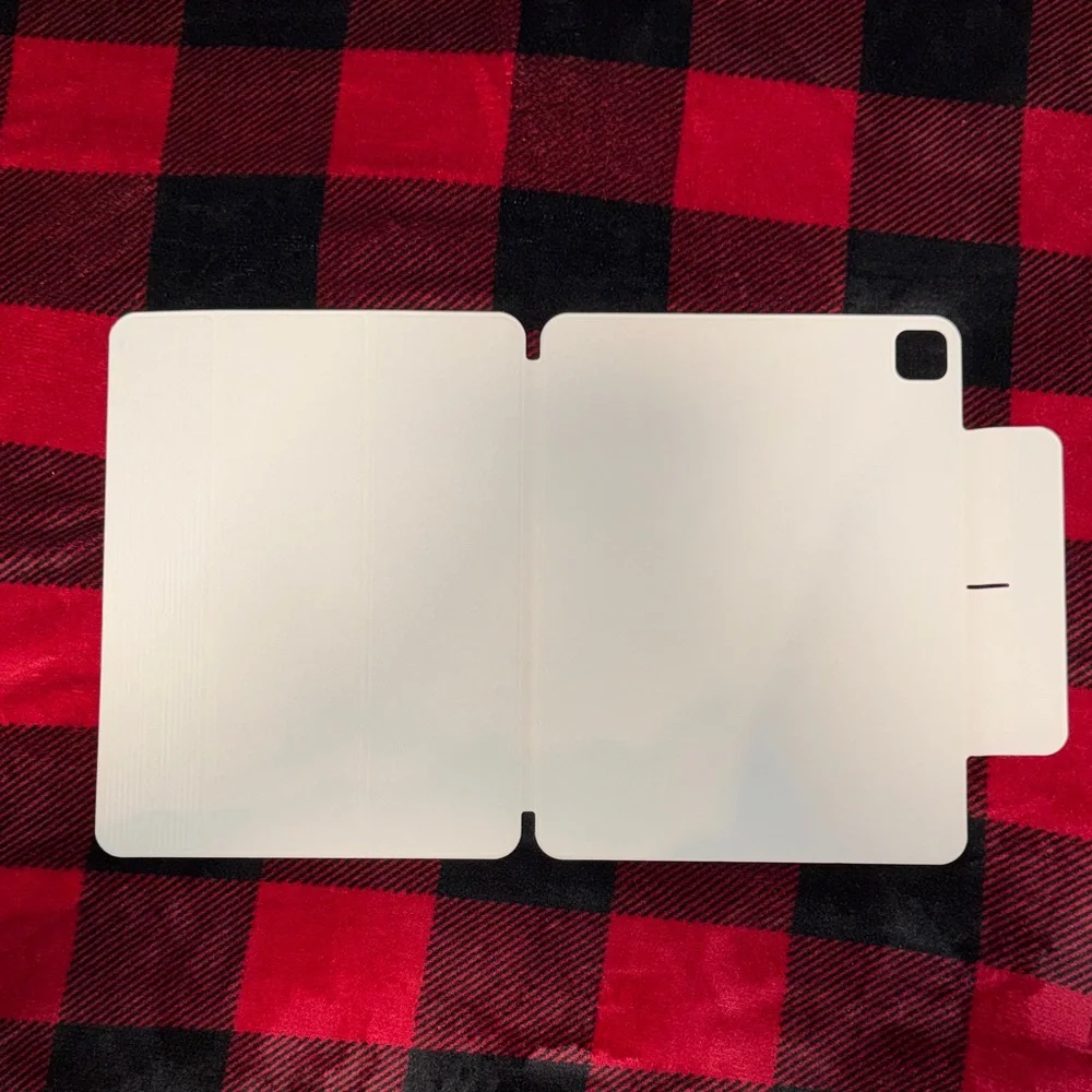 Magnetic iPad 12.9 Pro Case